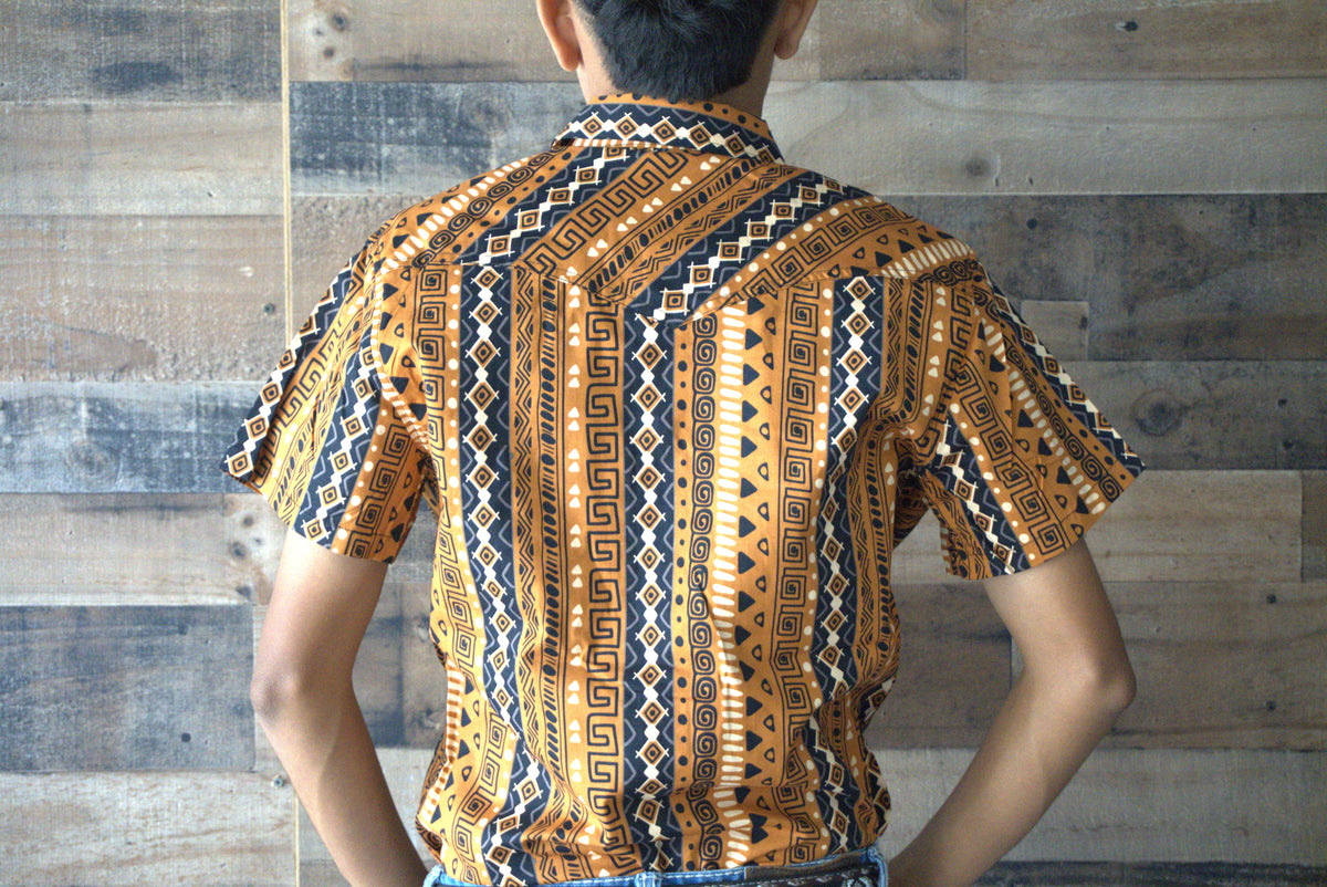 Men's Short Sleeve Western Pearl Snap Aztec Shirt- Orange